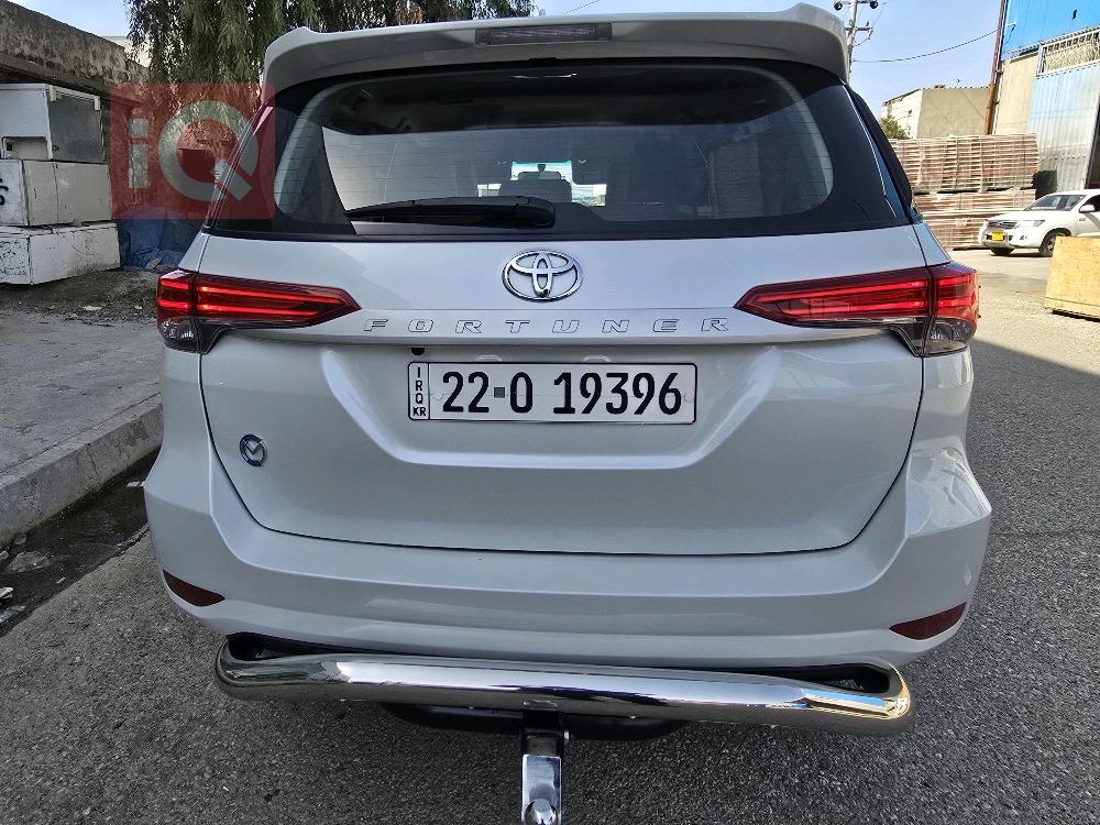 تۆیۆتا فۆرچێنەر